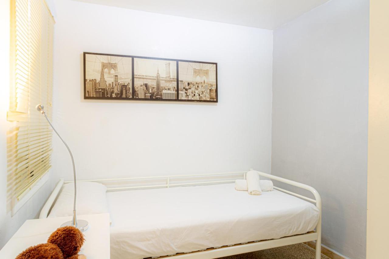 Residencial Costamar Next Bcn, 50M Beach With Swimming Pool Cabrera de Mar Exterior foto